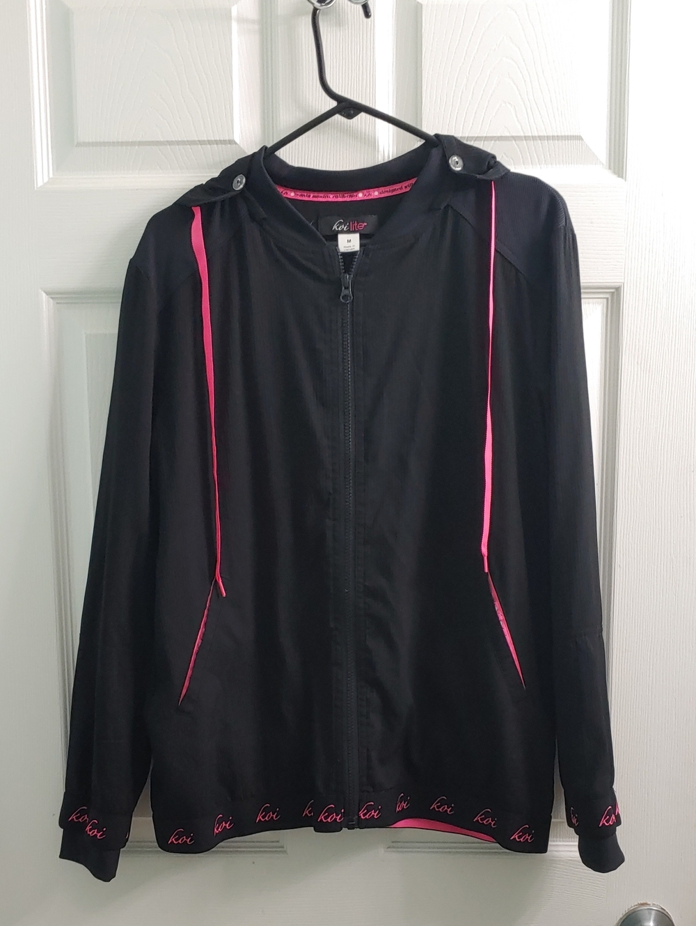 Koi Lite Hooded Scrub Jacket Women's M Black Full Zip Pink Trim